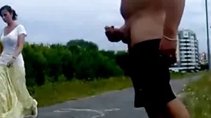 Sperma lógott le egy erotikus filmek ingyen szexi úrnő álláról, miután kibaszott egy szolgálóval.
