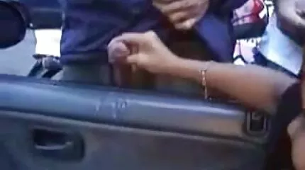 Egy sovány diákot hozott egy szex videók online pornópadlásra, és kibaszott egy lányt.