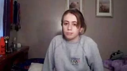 Sovány orosz Sasha nyit magyarul beszélő szex videók anális szexet.