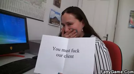 A csávó aktívan dugja az oroszt erotikus film magyarul kuni. után