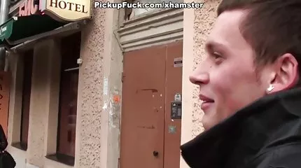 Orosz pénisz baszik ázsiai szépség erotikus filmek magyarul teljes seggét.
