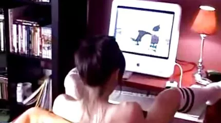Az erotikus film magyarul aranyos barnák felváltva szexelnek a POV-ban