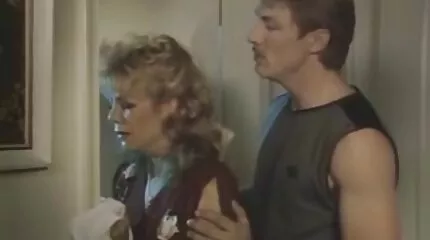 A lyukon keresztüli szex video letoltes döntő szívás faszval végződött