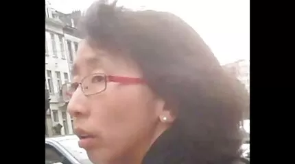 Háromszoros behatolás a dobásnál egy fiatal online szex videók szuka lyukaiba.