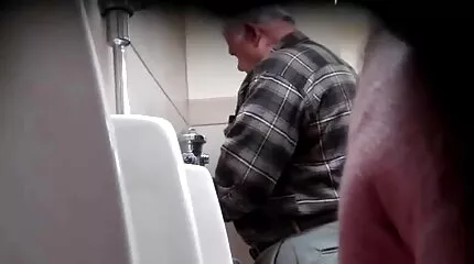 Sötét hajú kibaszott királynő lesz szar és borított erotikus videok ingyen cum.