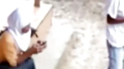 A magyarul beszélő szex videók doggystyle doggystyle után egy érett hölgy fenekén végzett, és nagyot sóhajt.