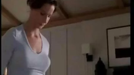 A kéjes szőke megfeszítette a fenekét, és online szex videók keményen összeráncolta az arca.